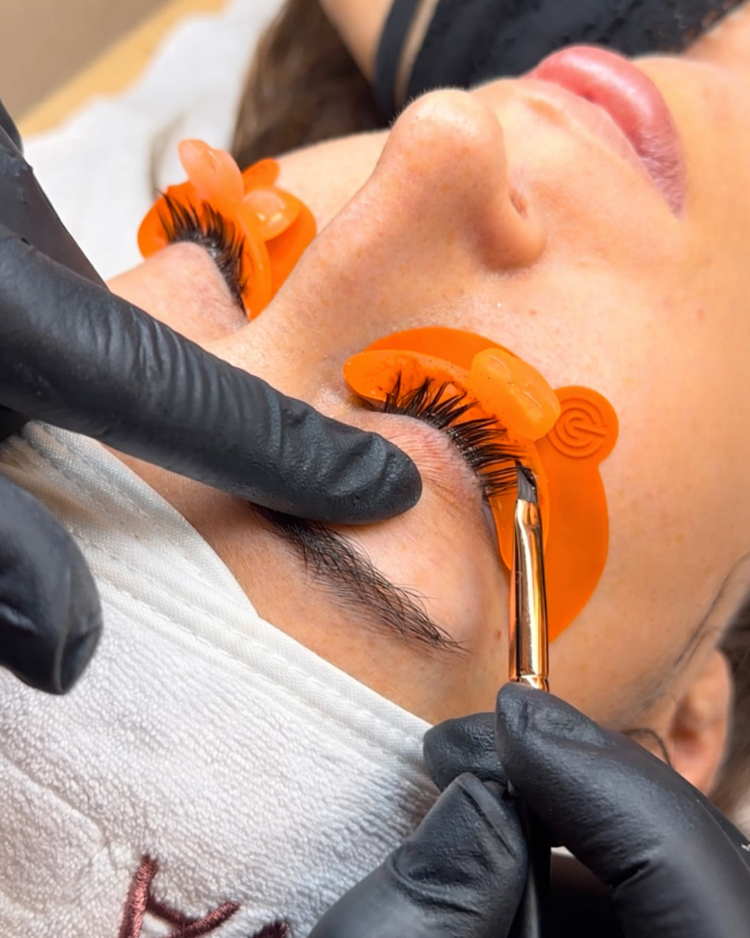 Silicone Protective Pads with Glitter for Eyelash Treatments - Orange Underlash Pads